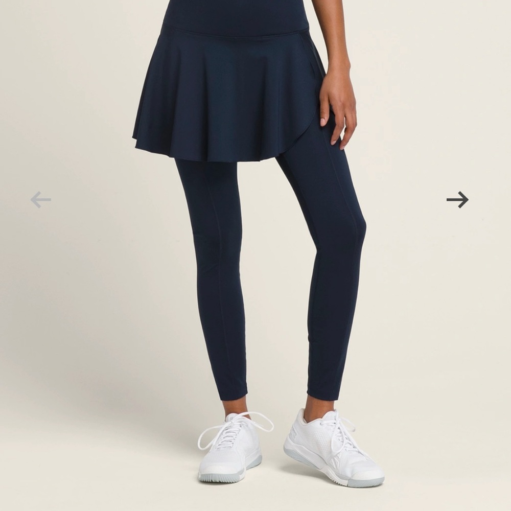 Wilson doubles skirt tight